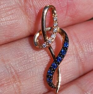 $700- 14k Gold Le Vian Sapphire Diamond Pendant